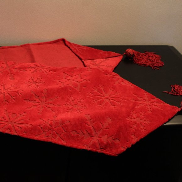 Holiday 1 Piece Red Velvet Holiday Placemats And Table Runners Nwt